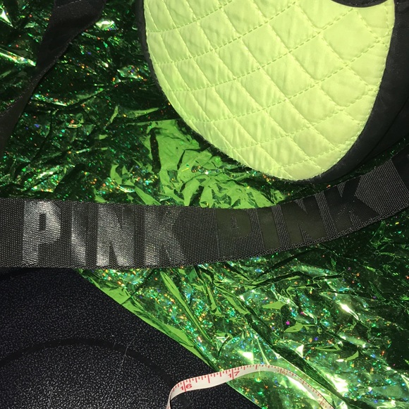 LIMITED EDITION VICTORIA SECRET PINK PINEAPPLE SHOULDER BAG - Picture 3 of 7